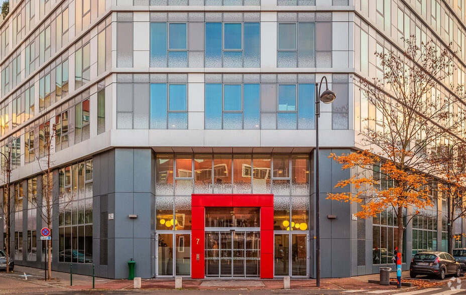 7 Rue Henri Becquerel, Rueil-Malmaison à louer - Photo de l’immeuble – Image 2 sur 4