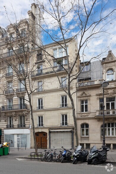 75 Avenue Niel, Paris à vendre - Photo de l’immeuble – Image 3 sur 3