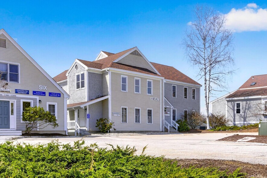 25 Country Club Rd, Gilford, NH à vendre - Photo de l’immeuble – Image 3 sur 36
