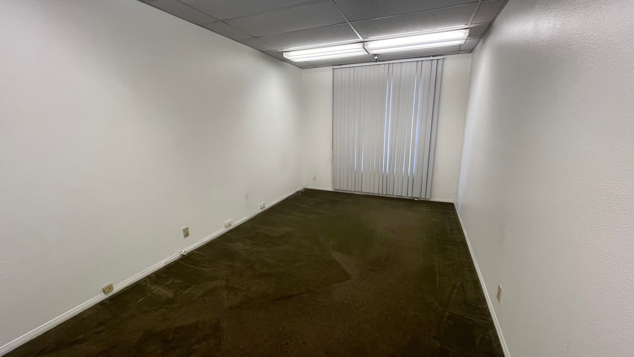 18411 Crenshaw Blvd, Torrance, CA à louer Photo intérieure– Image 1 sur 2