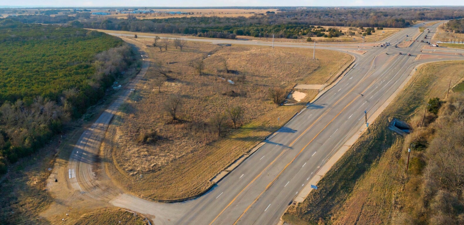 6801 Airport Rd, Waco, TX à vendre Photo principale– Image 1 sur 7