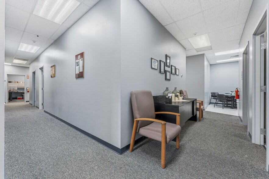 742 Fairmont Rd, Morgantown, WV à louer - Photo de l’immeuble – Image 3 sur 14