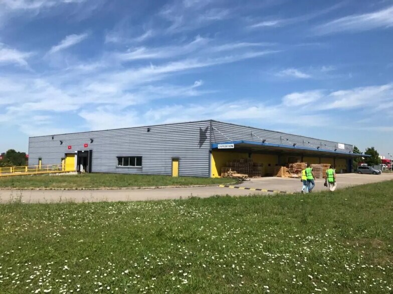 Local d’activités dans Sevrey à louer - Photo de l’immeuble – Image 1 sur 20