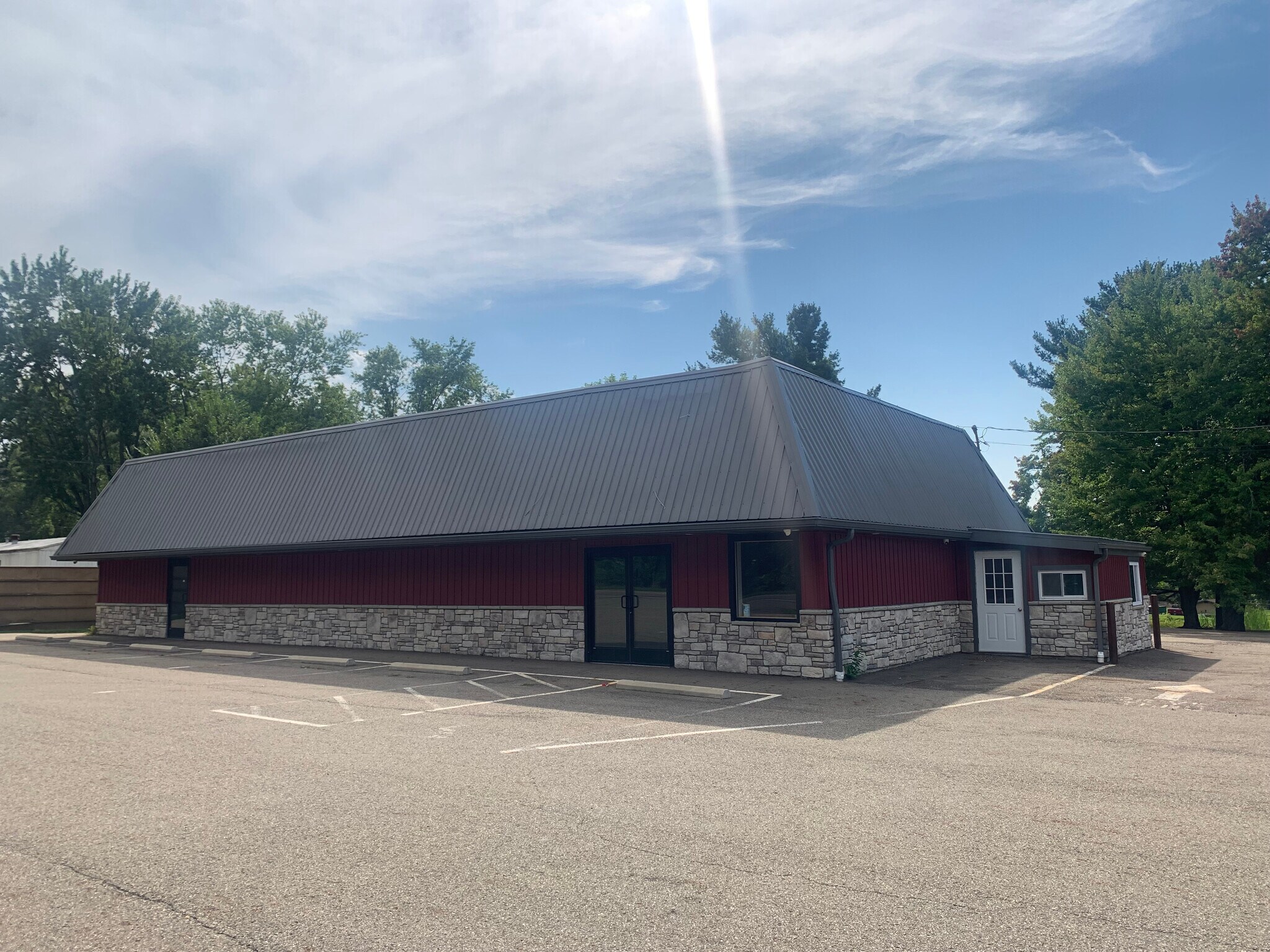 4291 Manchester Ave NW, North Lawrence, OH à vendre Photo de l’immeuble– Image 1 sur 59