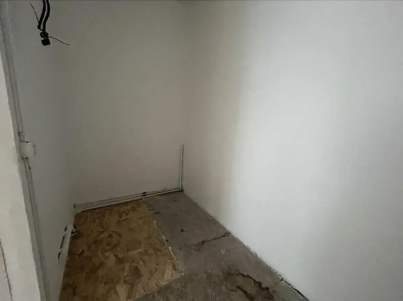 Local commercial dans Le Havre à louer - Photo de l’immeuble – Image 3 sur 4