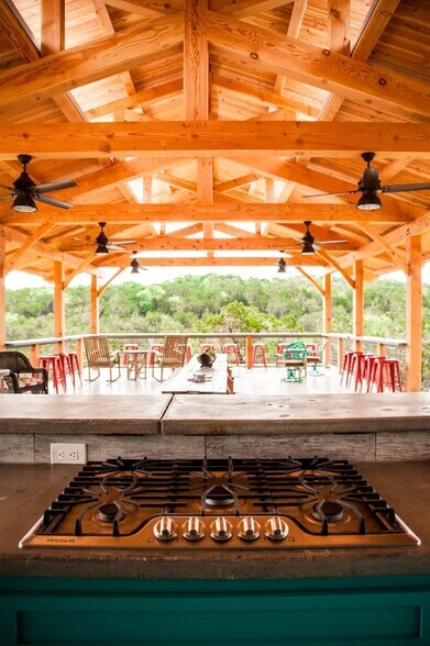 7400 McGregor Ln, Dripping Springs, TX à vendre - Photo de l’immeuble – Image 2 sur 16