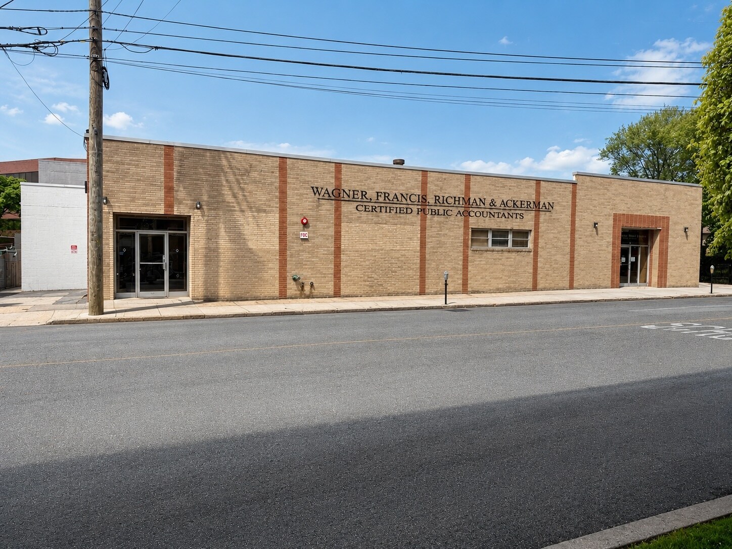 66 S Tyson Ave, Floral Park, NY à vendre Photo de l’immeuble– Image 1 sur 18