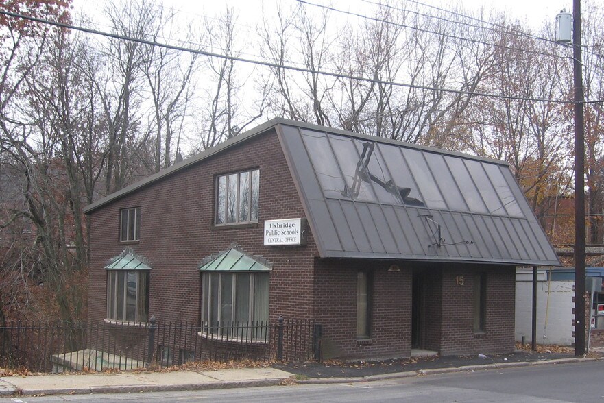 15 Mendon St, Uxbridge, MA à vendre - Photo de l’immeuble – Image 3 sur 4