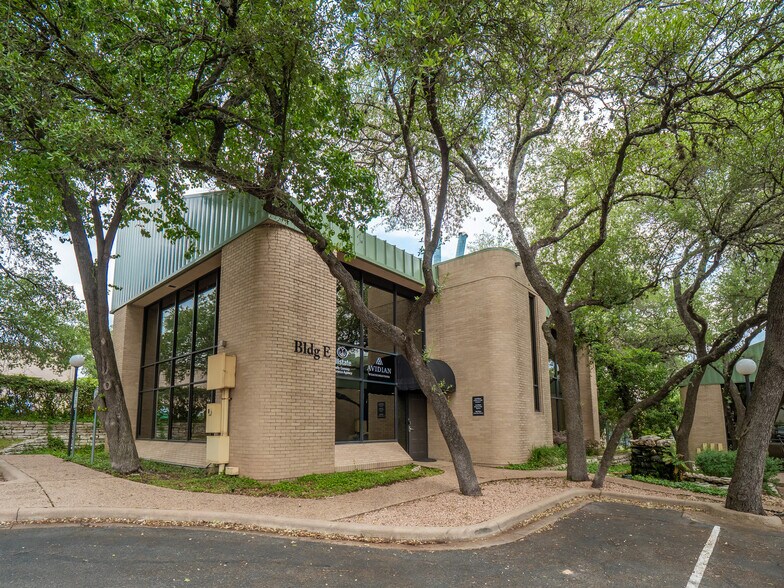 4210 Spicewood Springs Rd, Austin, TX à vendre - Photo de l’immeuble – Image 1 sur 18