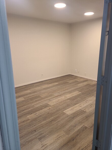 9714-9748 E 55th Pl, Tulsa, OK à louer - Photo intérieure – Image 2 sur 7