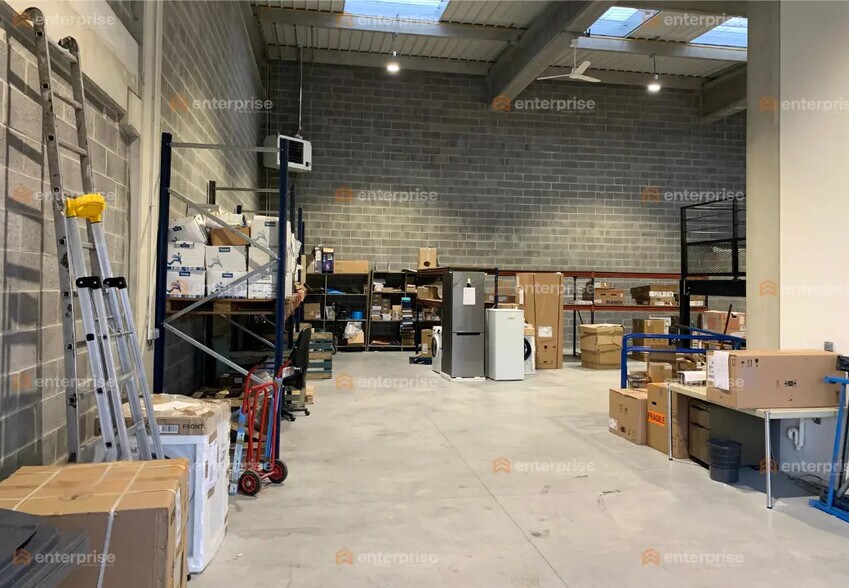 Local d’activités dans Lesquin à louer - Photo intérieure – Image 2 sur 9