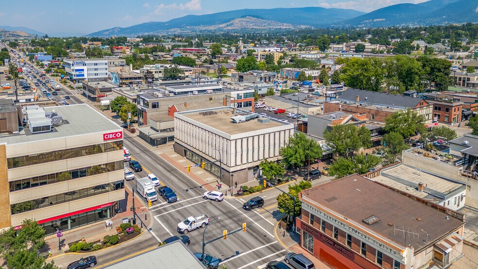 3131 30 Ave, Vernon, BC à vendre - Photo de l’immeuble – Image 2 sur 13