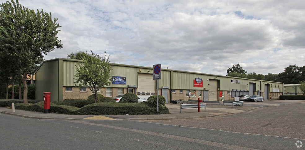 Flex Meadow, Harlow à louer - Photo principale – Image 1 sur 3