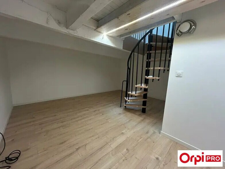 Bureau dans Saint-Brieuc à vendre - Photo intérieure – Image 3 sur 9