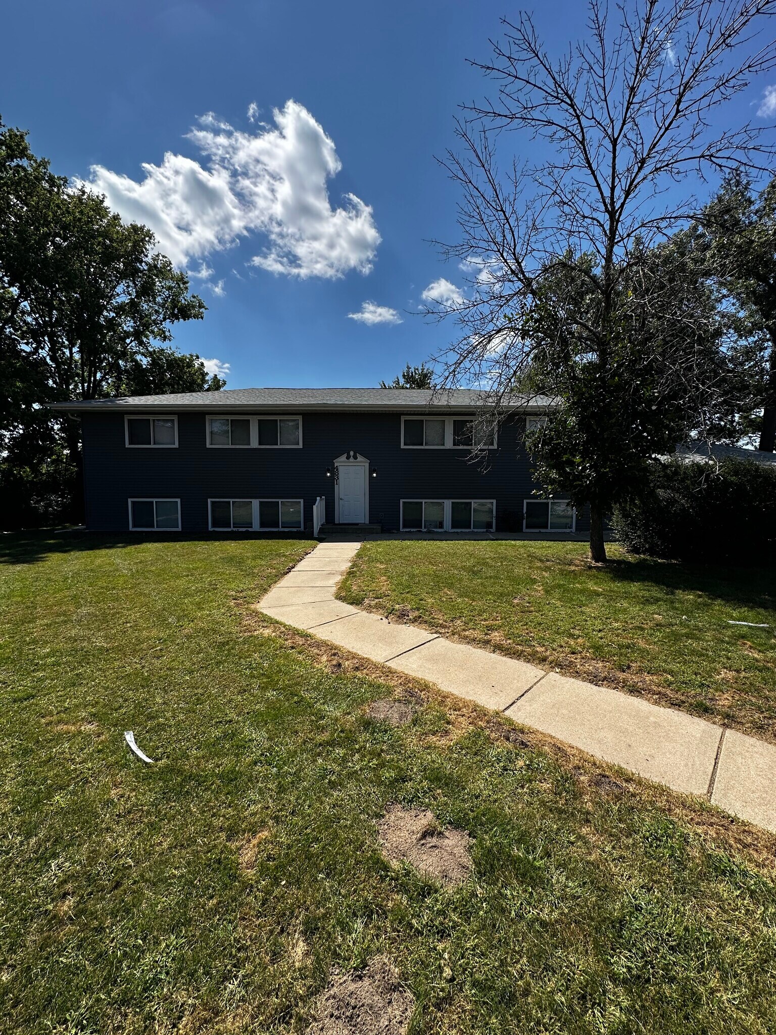 4831 Tama St, Marion, IA à vendre Photo principale– Image 1 sur 5