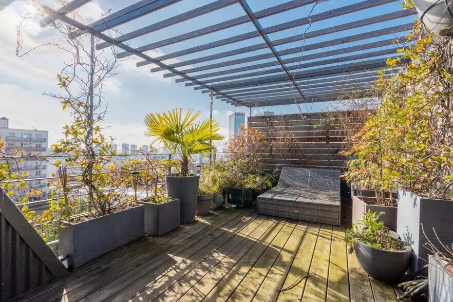 Local commercial dans Bagnolet à vendre - Photo de l’immeuble – Image 2 sur 11
