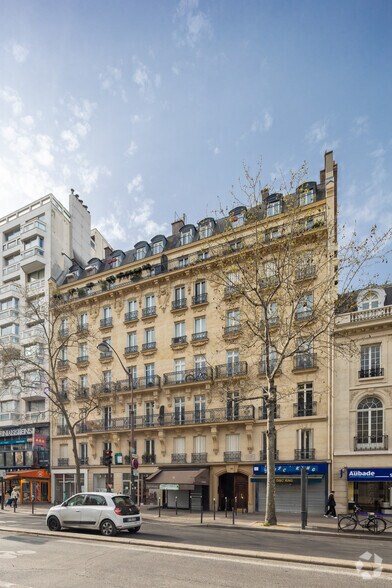 Local commercial dans Paris à louer - Photo de l’immeuble – Image 2 sur 3