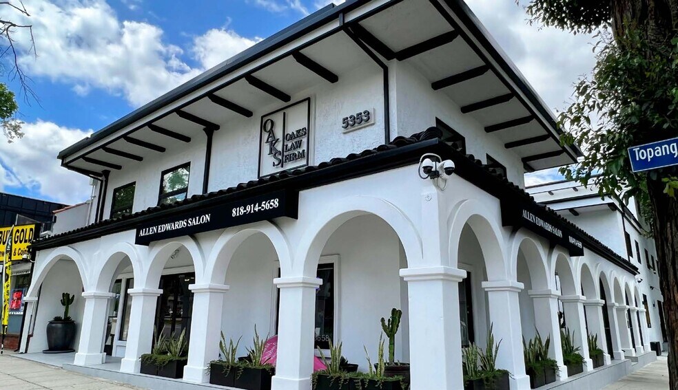 5353 Topanga Canyon Blvd, Woodland Hills, CA à louer - Photo de l’immeuble – Image 1 sur 7