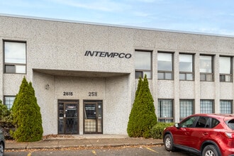 2505-2537 Rue Guénette, Montréal, QC à louer Photo de l’immeuble– Image 1 sur 9