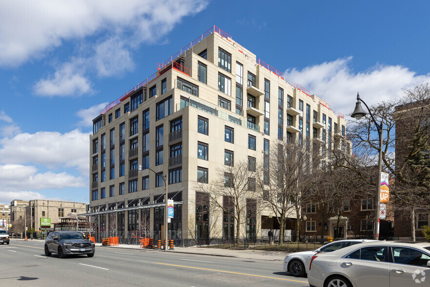 2781 Yonge St, Toronto, ON à louer - Photo de l’immeuble – Image 2 sur 2