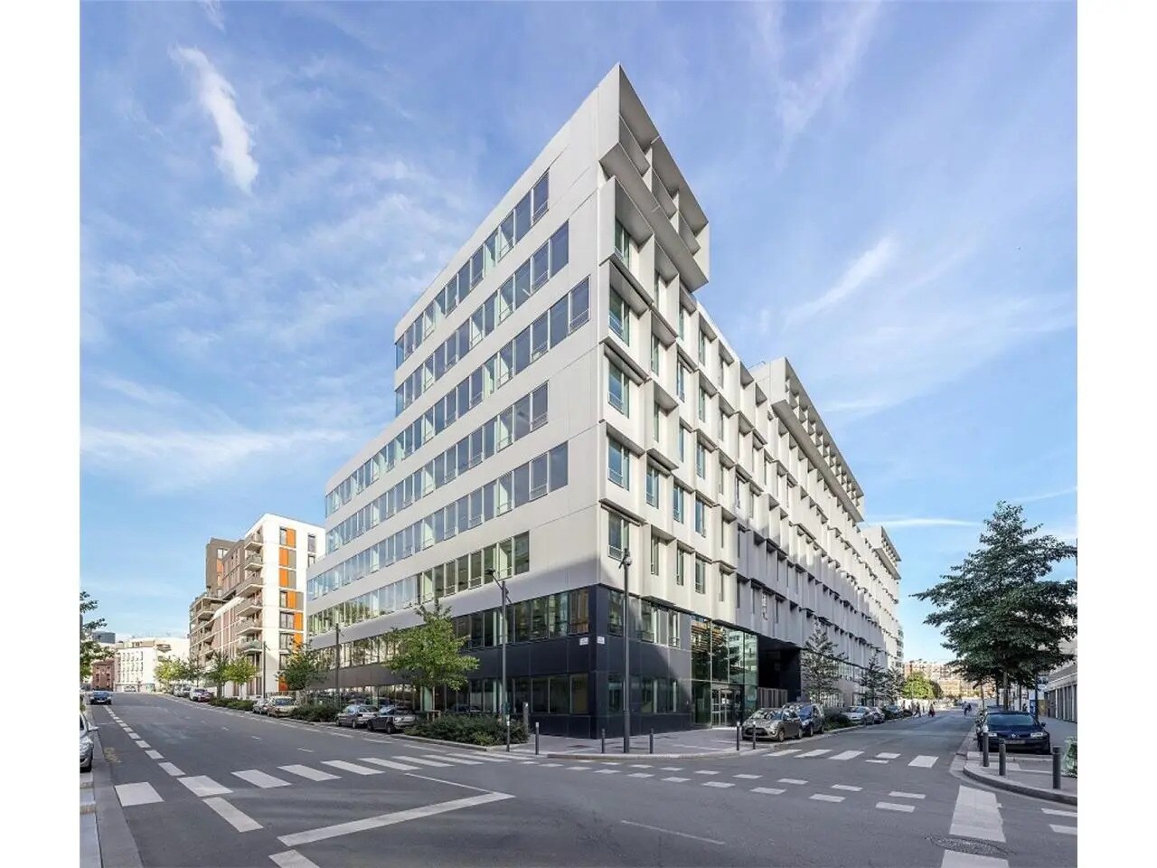 Bureau dans Saint-Ouen-sur-Seine à louer Photo de l’immeuble– Image 1 sur 17