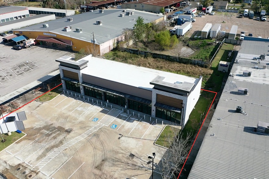 851 Federal Rd, Houston, TX à louer - Photo de l’immeuble – Image 2 sur 12