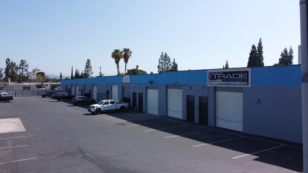18754 Parthenia St, Northridge, CA à louer - Photo de l’immeuble – Image 2 sur 5