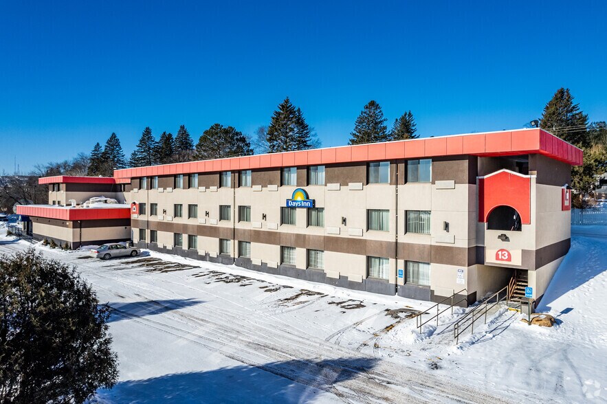 2211 London Rd, Duluth, MN à vendre - Photo de l’immeuble – Image 3 sur 19