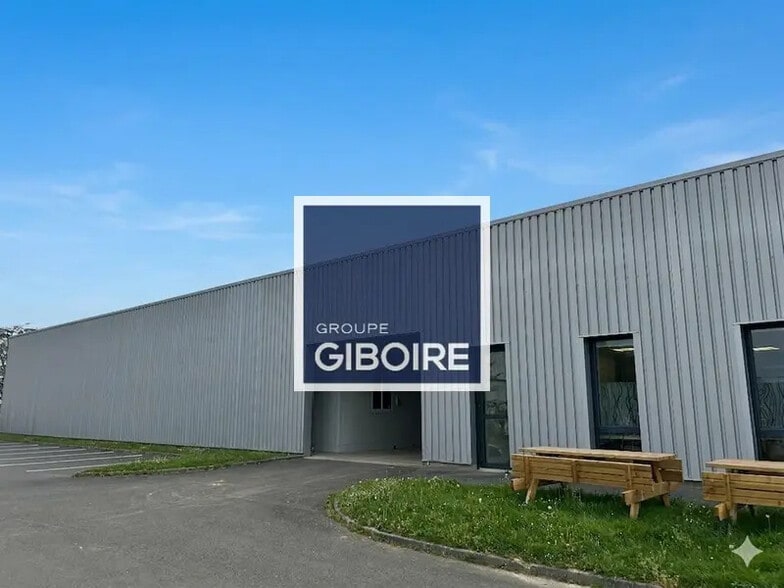 Industriel/Logistique dans La Mézière à vendre - Photo de l’immeuble – Image 3 sur 16