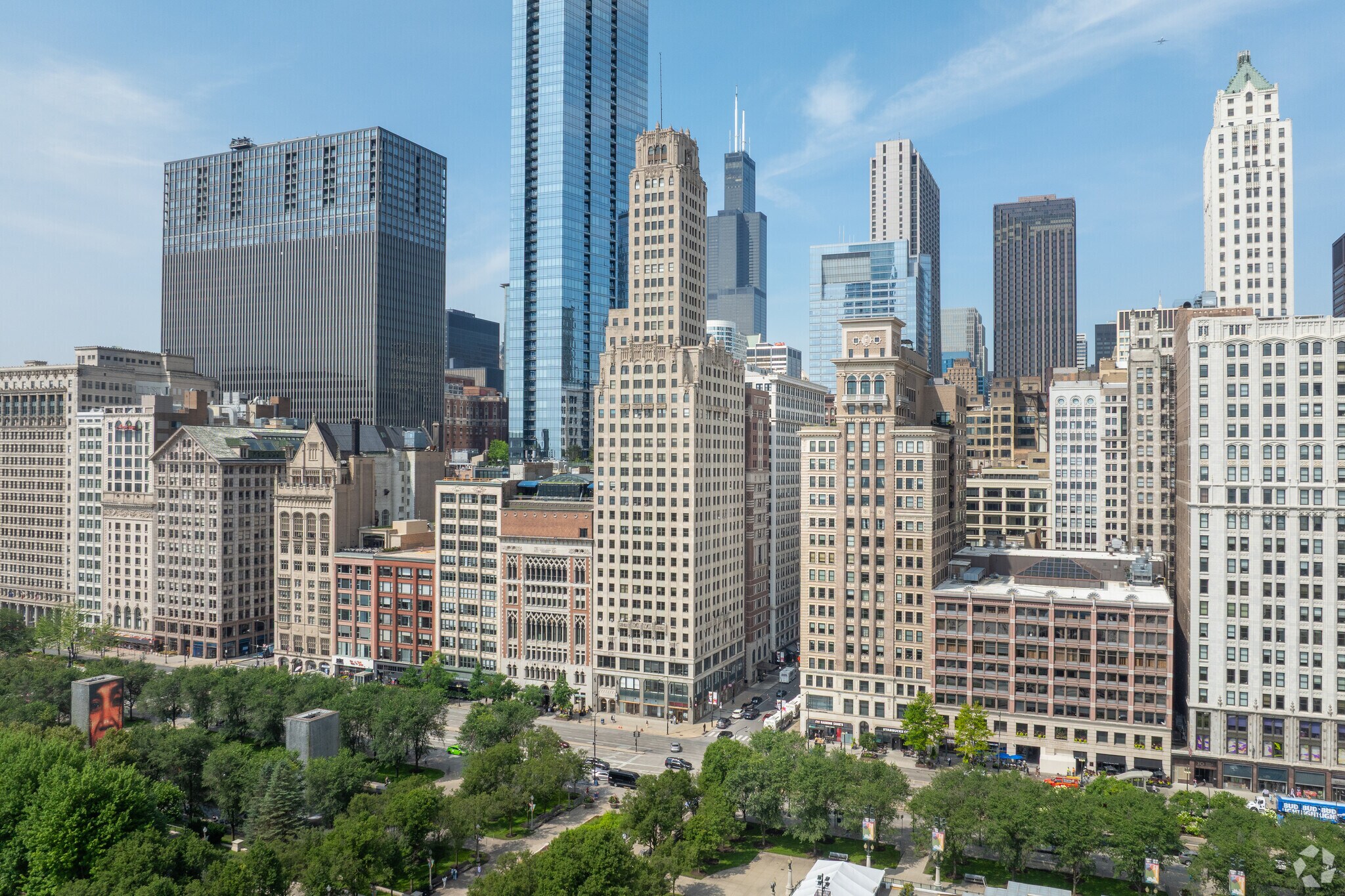 8 S Michigan Ave, Chicago, IL à louer Photo de l’immeuble– Image 1 sur 24