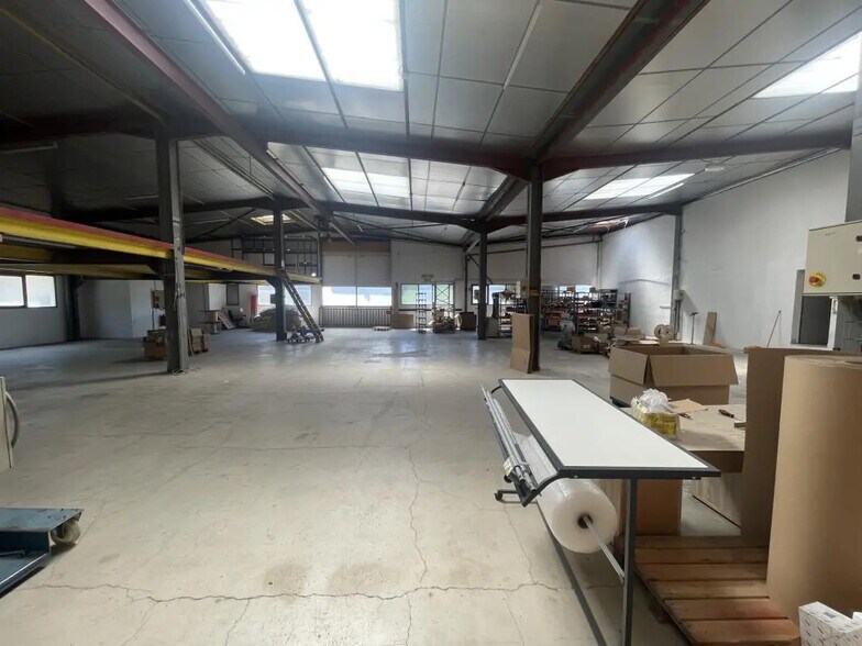 Industriel/Logistique dans Colomars à louer - Photo de l’immeuble – Image 3 sur 4