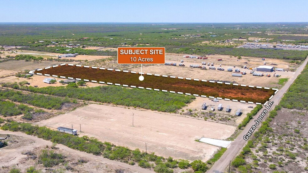 Garza Jones Ln., Laredo, TX à louer - Photo principale – Image 1 sur 7