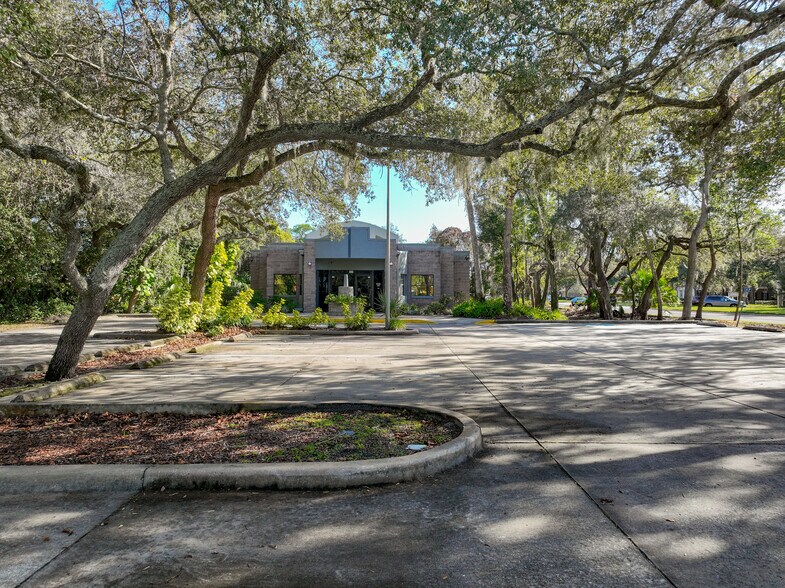 Lake Mary Blvd, Lake Mary, FL à vendre - Photo de l’immeuble – Image 3 sur 21