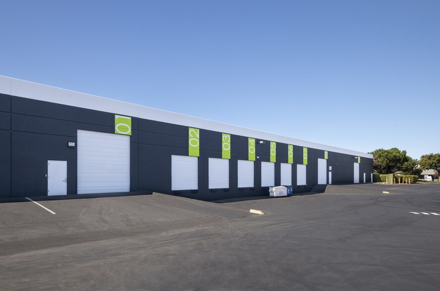 48550 Fremont Blvd, Fremont, CA à louer - Photo de l’immeuble – Image 3 sur 4