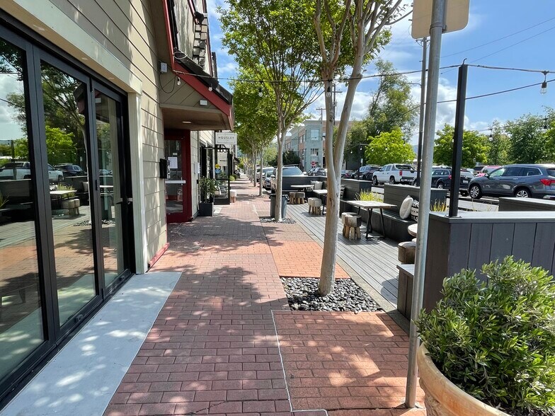 1020-1040 Clinton St, Napa, CA à louer - Photo de l’immeuble – Image 2 sur 5