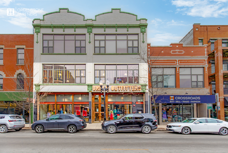 1521 N Milwaukee Ave, Chicago, IL à vendre - Photo de l’immeuble – Image 1 sur 5