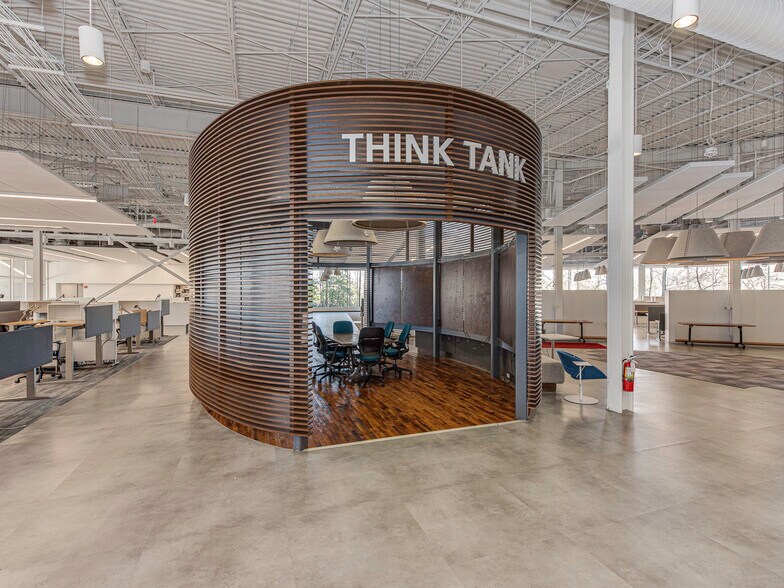 7201 IBM Dr, Charlotte, NC à louer - Photo intérieure – Image 2 sur 16