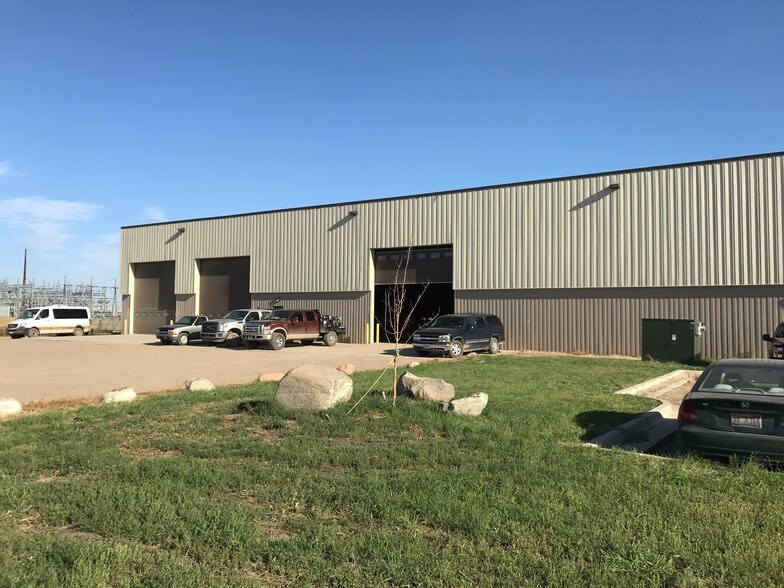 14079 Highway 2, Williston, ND à vendre - Photo de l’immeuble – Image 2 sur 15
