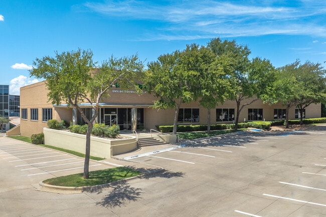 Plus de détails pour 1720 Lakepointe Dr, Lewisville, TX - Bureau, Local d'activités à louer