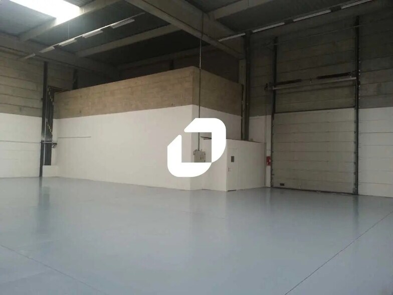 Bureau dans Chambly à louer - Photo de l’immeuble – Image 2 sur 3