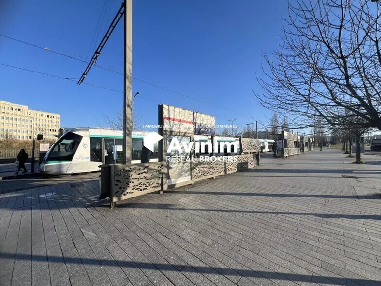 Bureau dans Vélizy-Villacoublay à louer - Photo de l’immeuble – Image 2 sur 24