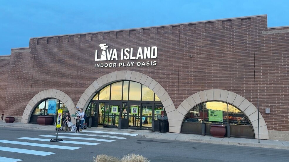 137-145 W Hampden St, Englewood, CO à louer - Photo de l’immeuble – Image 2 sur 12