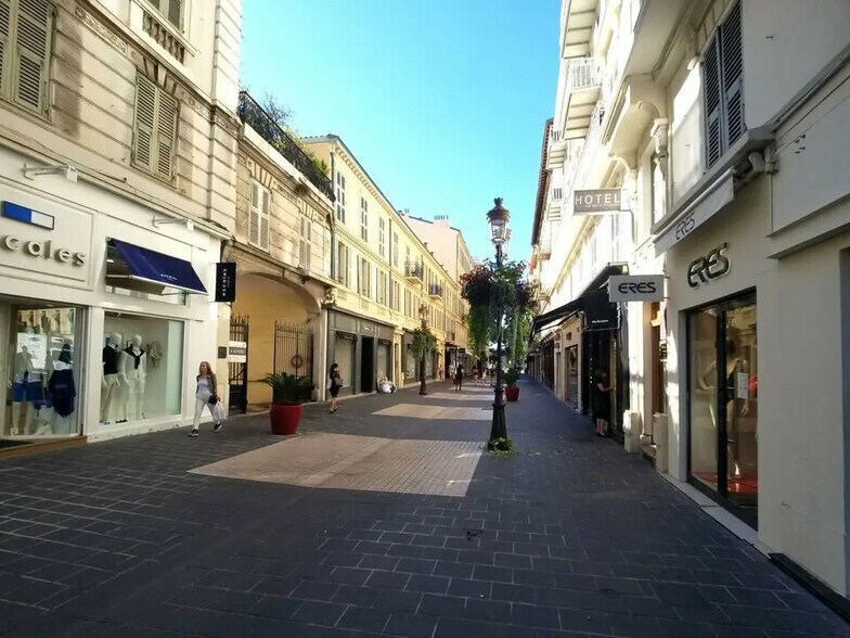 Local commercial dans Nice à louer - Photo de l’immeuble – Image 3 sur 5