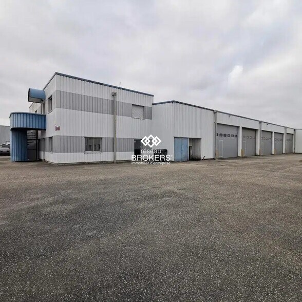 306 Rue Du Grand Vire, Bons-en-Chablais à louer - Photo de l’immeuble – Image 2 sur 6