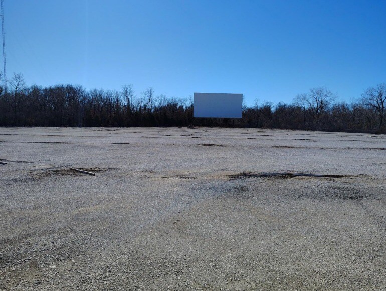 291 E Kentucky Rd, Independence, MO à louer - Photo de l’immeuble – Image 2 sur 2
