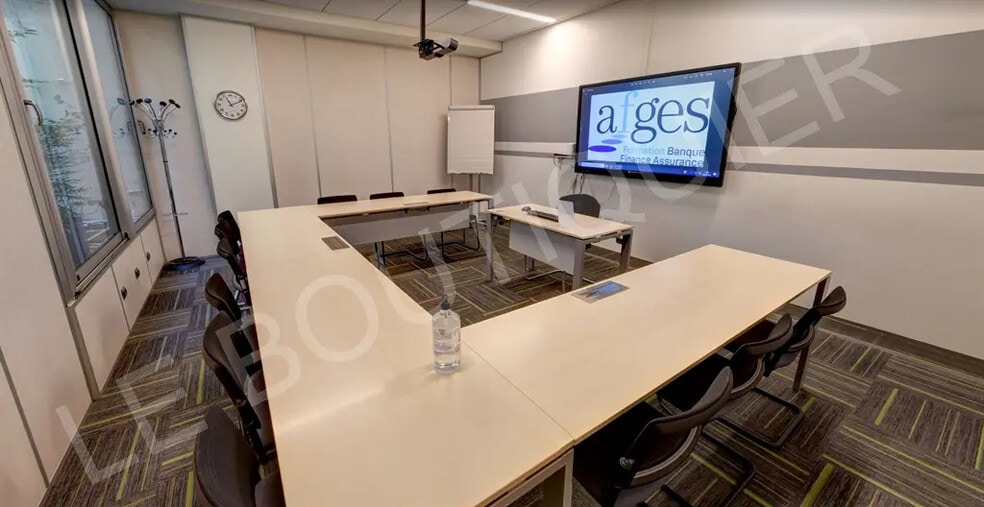 Local commercial dans Paris à vendre - Photo de l’immeuble – Image 2 sur 7