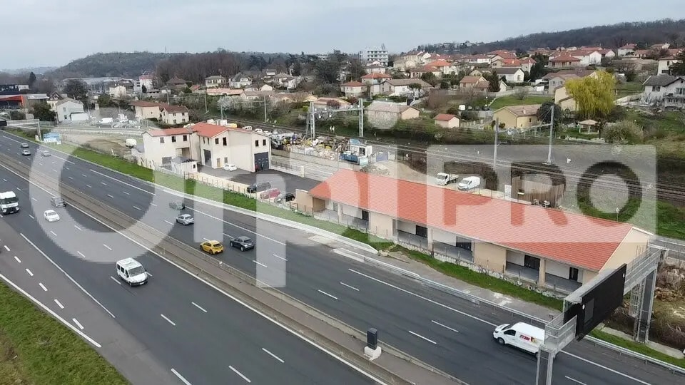 Bureau dans Ternay à louer - Aérien – Image 2 sur 4