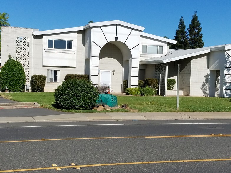 6035 Main Ave, Orangevale, CA à vendre - Photo de l’immeuble – Image 2 sur 15