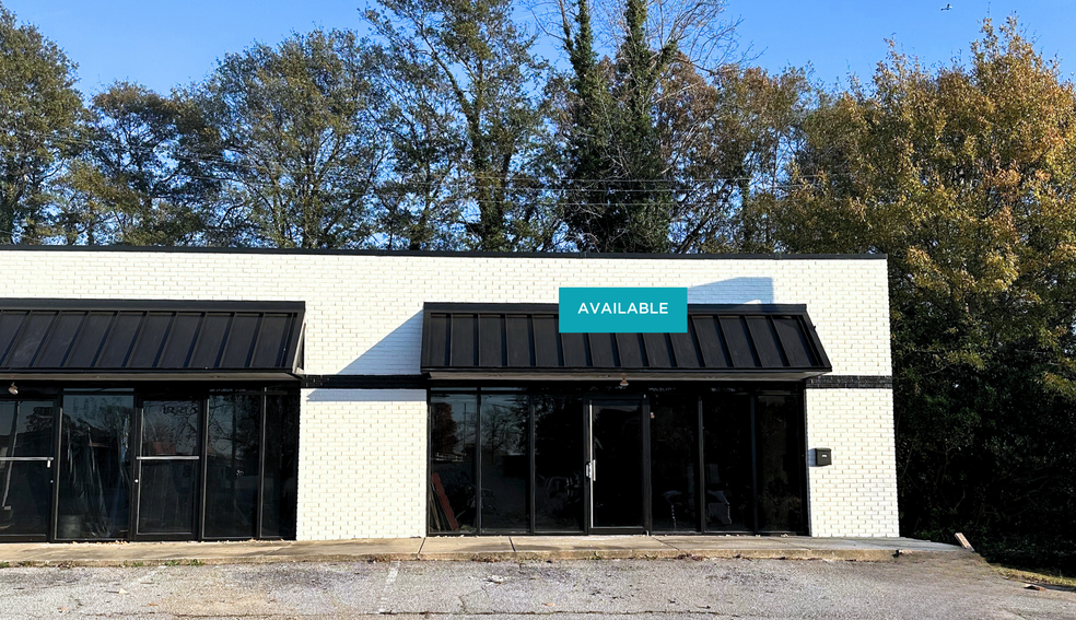 339 S Pleasantburg Dr, Greenville, SC à louer - Photo de l’immeuble – Image 1 sur 3