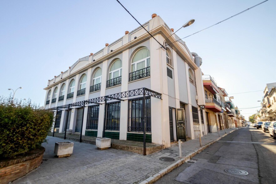 Calle Pablo Neruda, 1, Mairena del Aljarafe, Sevilla à vendre - Photo de l’immeuble – Image 1 sur 24